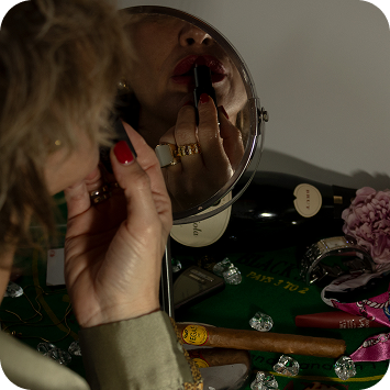 Maquillaje de gucci en formato lifestyle